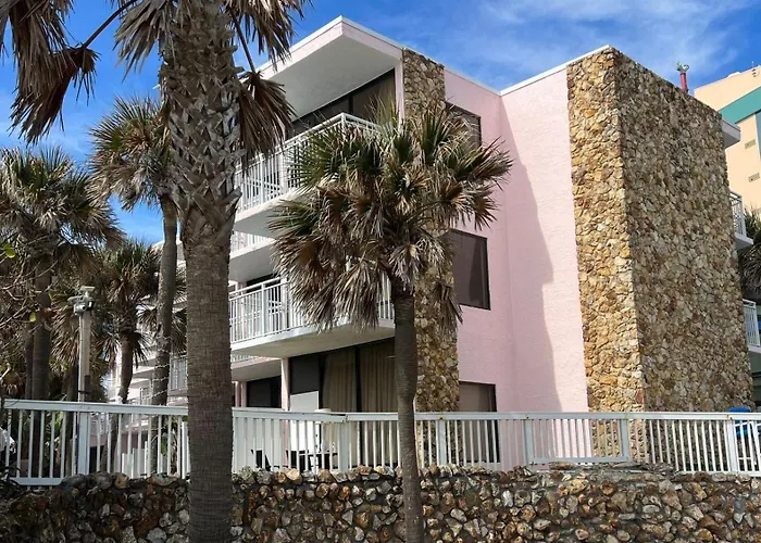 B&B only: Flamingo Inn Beachfront - Daytona Beach